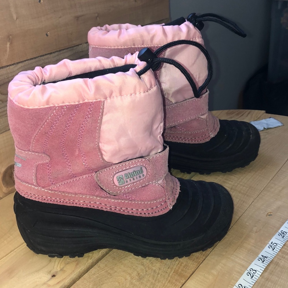 Girls snow boots